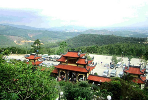 Hình ảnh chùa Ba Vàng Quảng Ninh