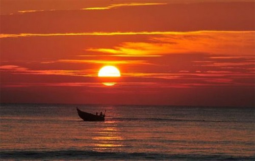 Hình ảnh mặt trời mọc tại đảo Cô Tô