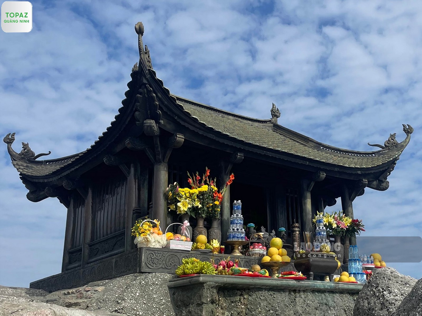 Lối kiến trúc chùa Yên Tử mang đậm chất Phật giáo, mang vẻ đẹp uy nghi và thanh tịnh.