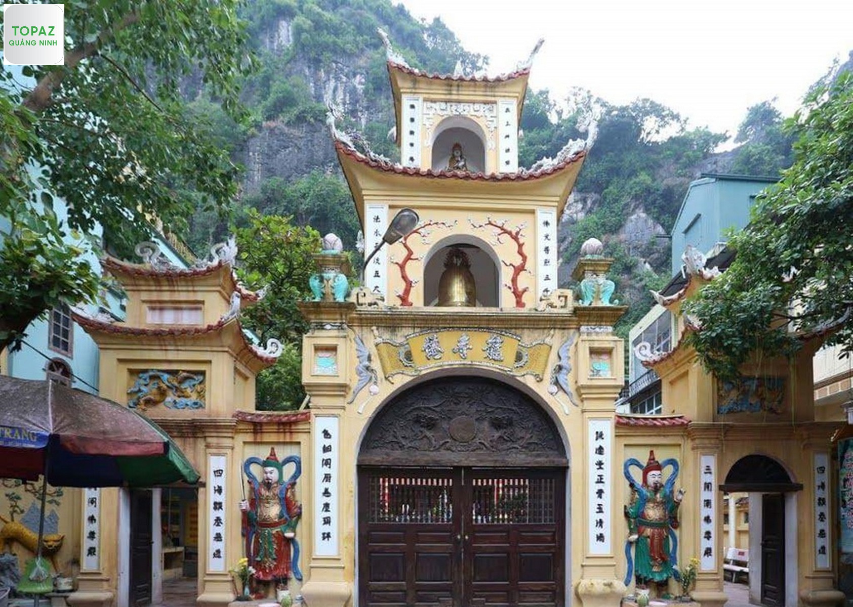 Tham quan chùa Long Tiên