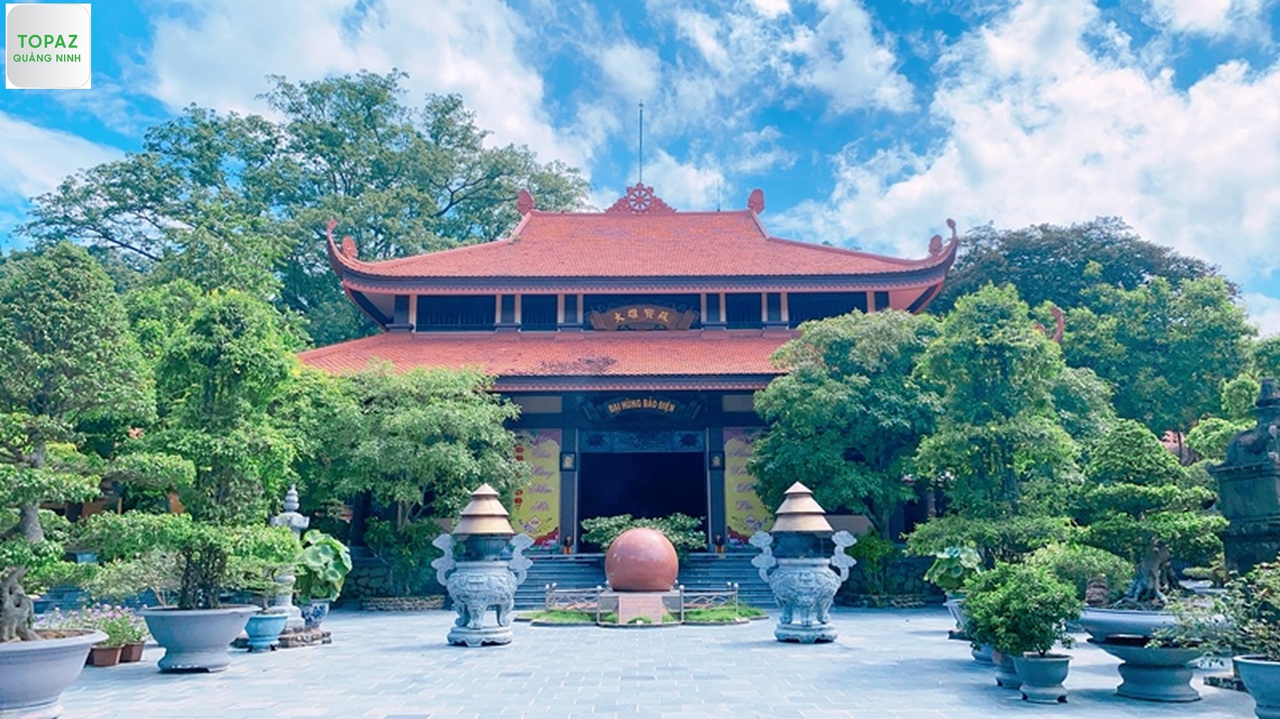 Chính điện chùa Lân
