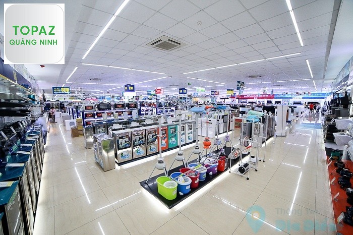 Không gian HC Quảng Ninh rộng rãi thoáng mát, giúp khách hàng thoải mái khi tìm kiếm sản phẩm