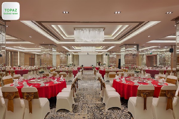 Khu vực tổ chức sự kiện hoặc tiệc cưới của Halong Plaza Hotel