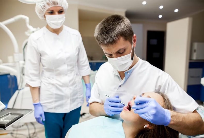 Chọn đúng cơ sở nha khoa sẽ giúp tiết kiệm thời gian, chi phí và hạn chế biến chứng xấu cho Implant