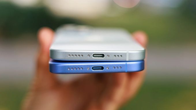So sánh iPhone 16 cũ và iPhone 15 cũ